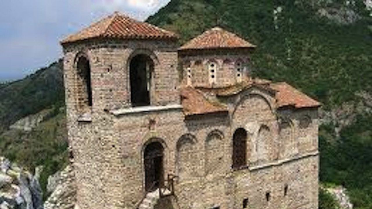 Поставят катапулт на Асеновата крепост
