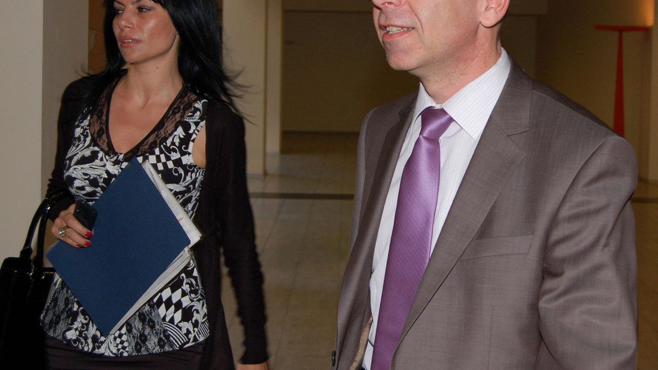 Уволниха шефката на трансплантациите