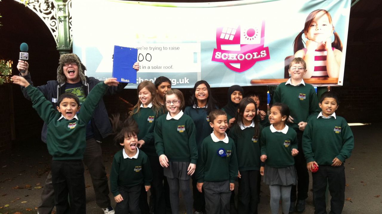 5-годишно британче преби бременната си учителка