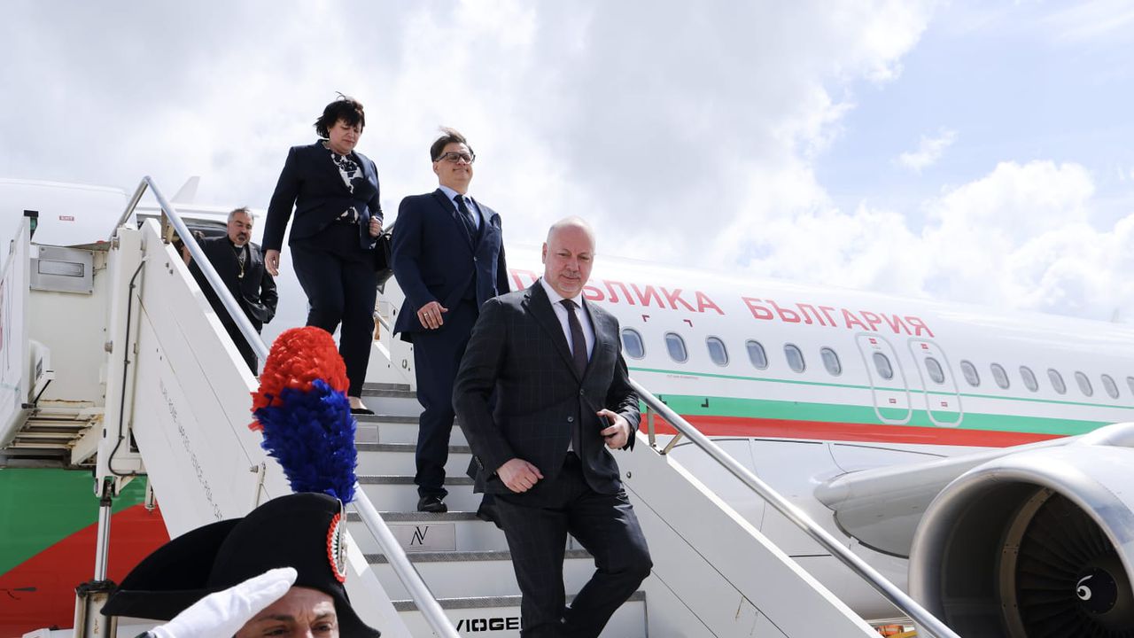 Министър-председателят Желязков пристигна в Рим