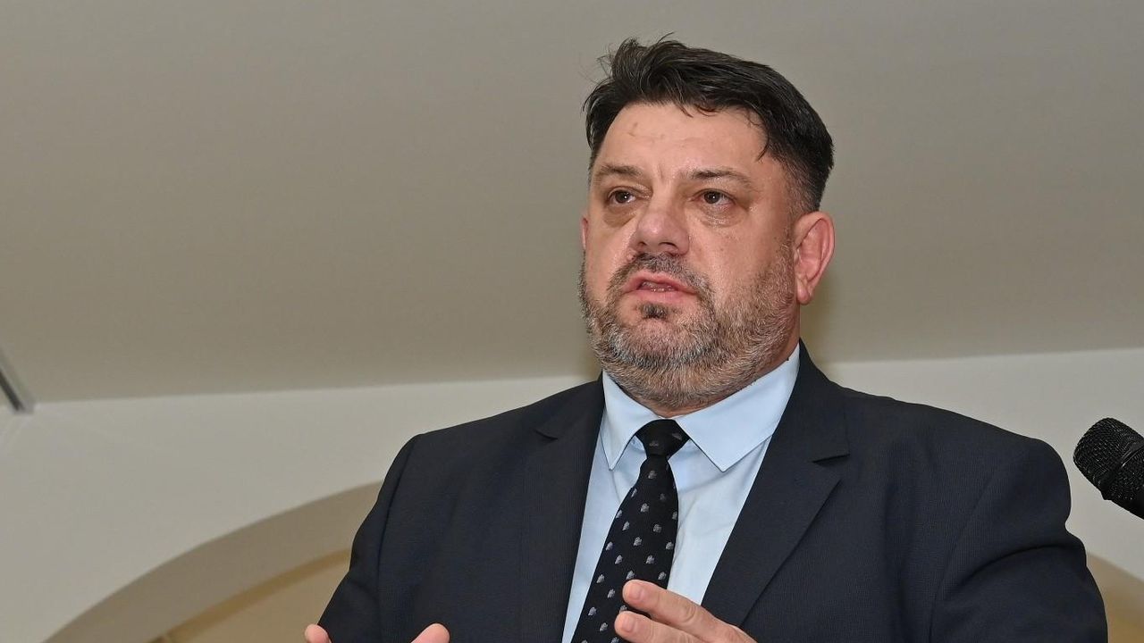 Вицепремиерът Зафиров: Предстоящият вот на недоверие ще бъде неуспешен