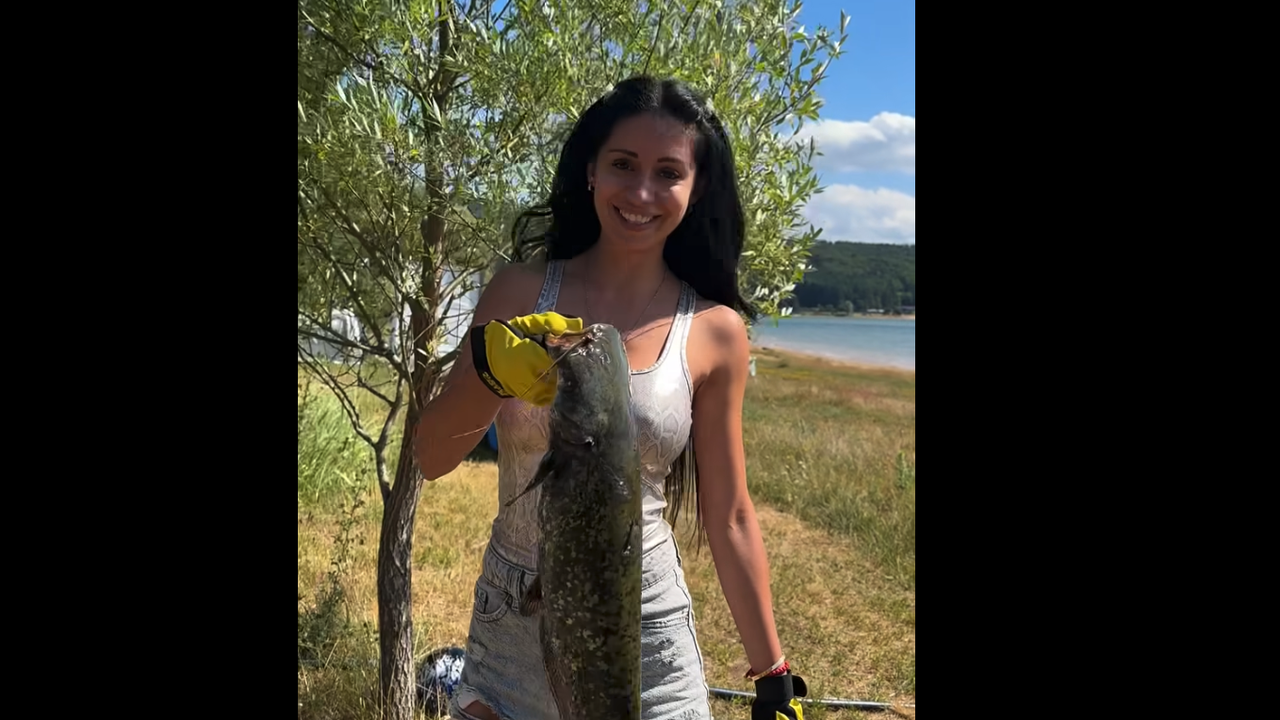 Вели Георгиева, която е популярна в интернет с прозвището си