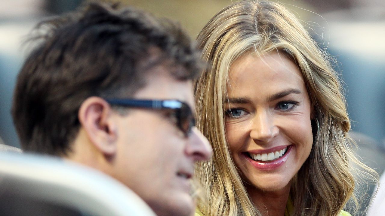 Вторият развод на Дениз Ричардс е факт. Преди дни Арън