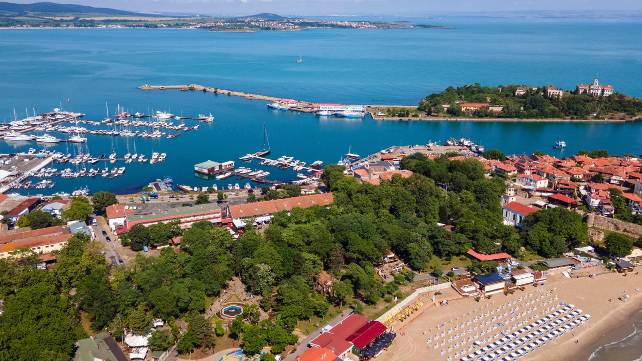 Над 40% от българите не могат да си позволят веднъж