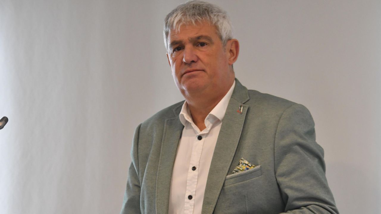 В съвременния свят всички сме зависими един от друг и