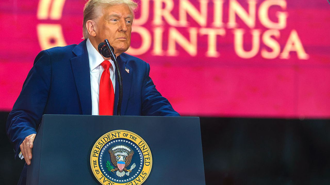 Президентът на САЩ почете паметта на Чарли Кърк, определяйки като