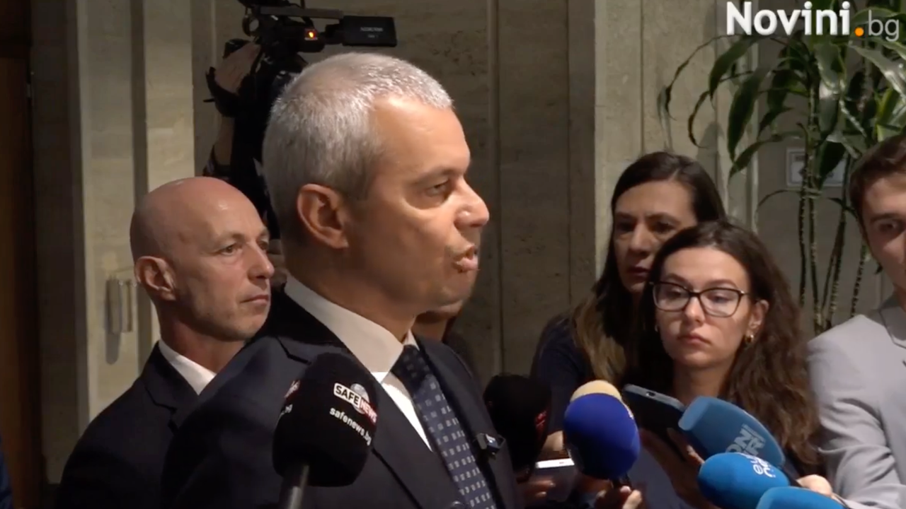 Тя е свързана със закона Магнитски. Според нея санкционирани лица