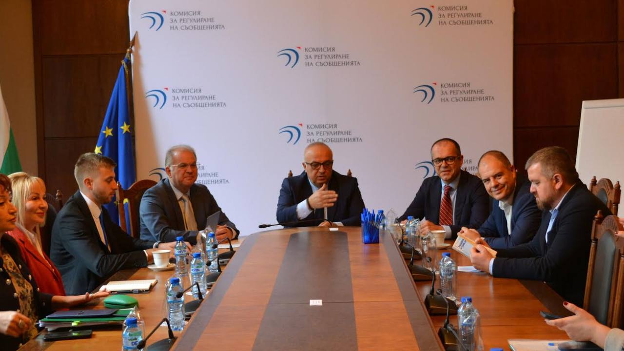 КЗК, КЗП, КРС и „Активни потребители“ обединяват усилия за защита на потребителите по време на Черния петък