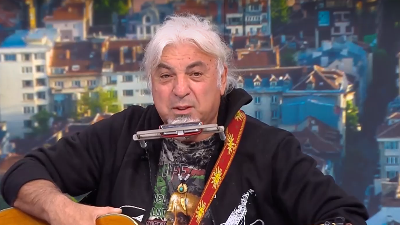 Преди повече от 35 години комунизмът започва да си отива,