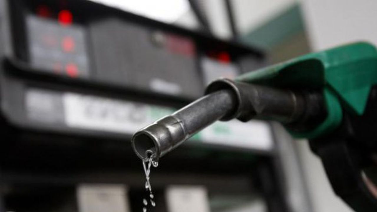 40% е поевтиняването на петрола от началото на годината