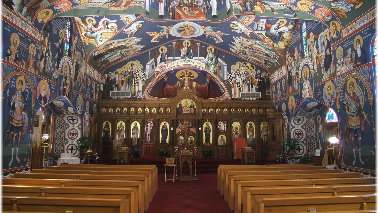 Разпопиха сръбски свещеник за далавери
