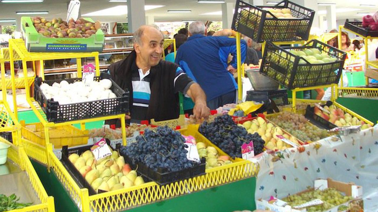 НАП и БАБХ погнаха пазарите и тържищата