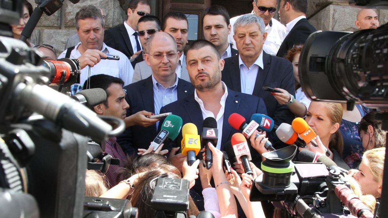 Бареков: Борисов да научи Конституцията