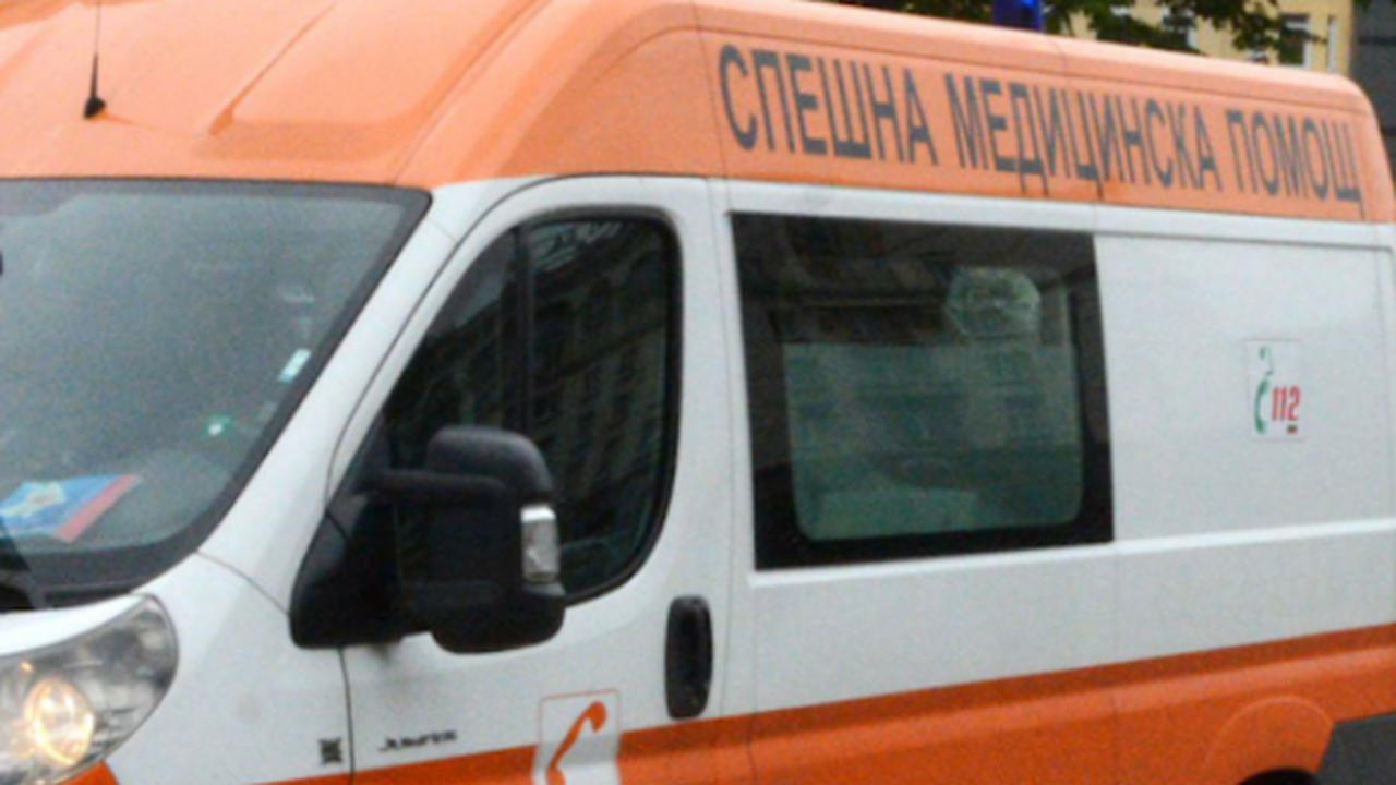 Блъснаха дядо на пешеходна пътека, той почина в болницата