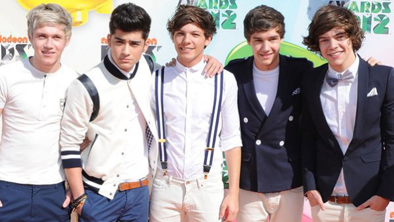 "One Direction" се разпада заради момиче (снимка)