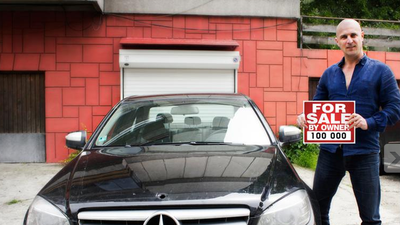 Светльо Витков иска 100 000 лева за колата си!