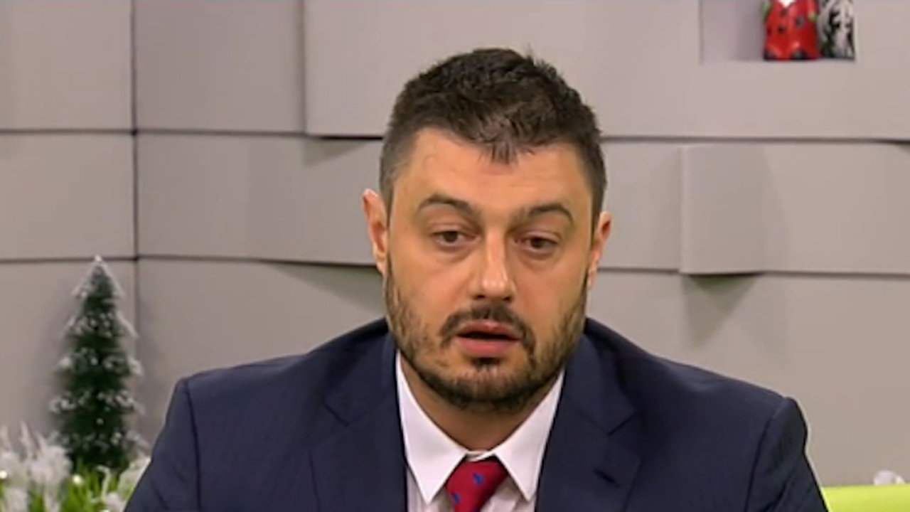 Бареков: Политическата оргия в НС е пълна