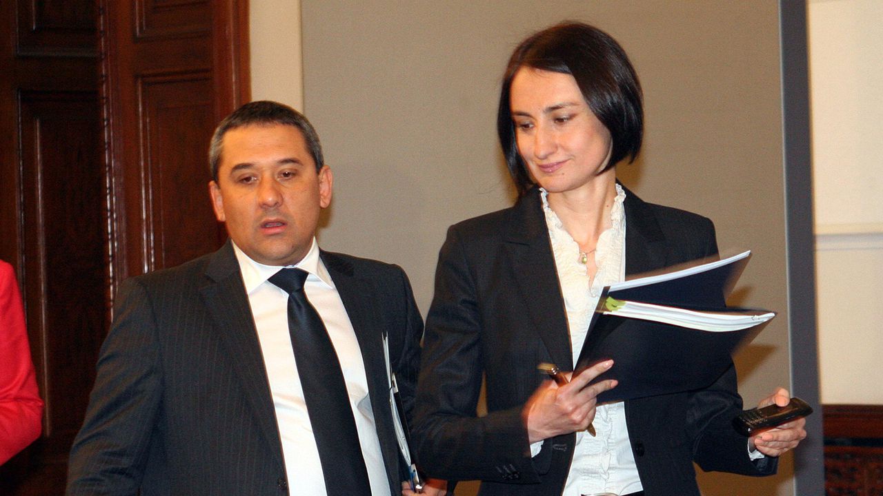 Деяна Костадинова гостува на завод в столицата