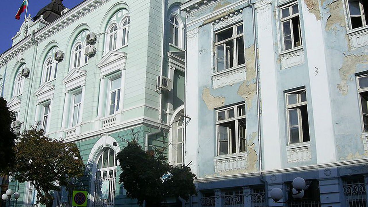 Рекламодателите във Варна ще носят отговорност за афишите си