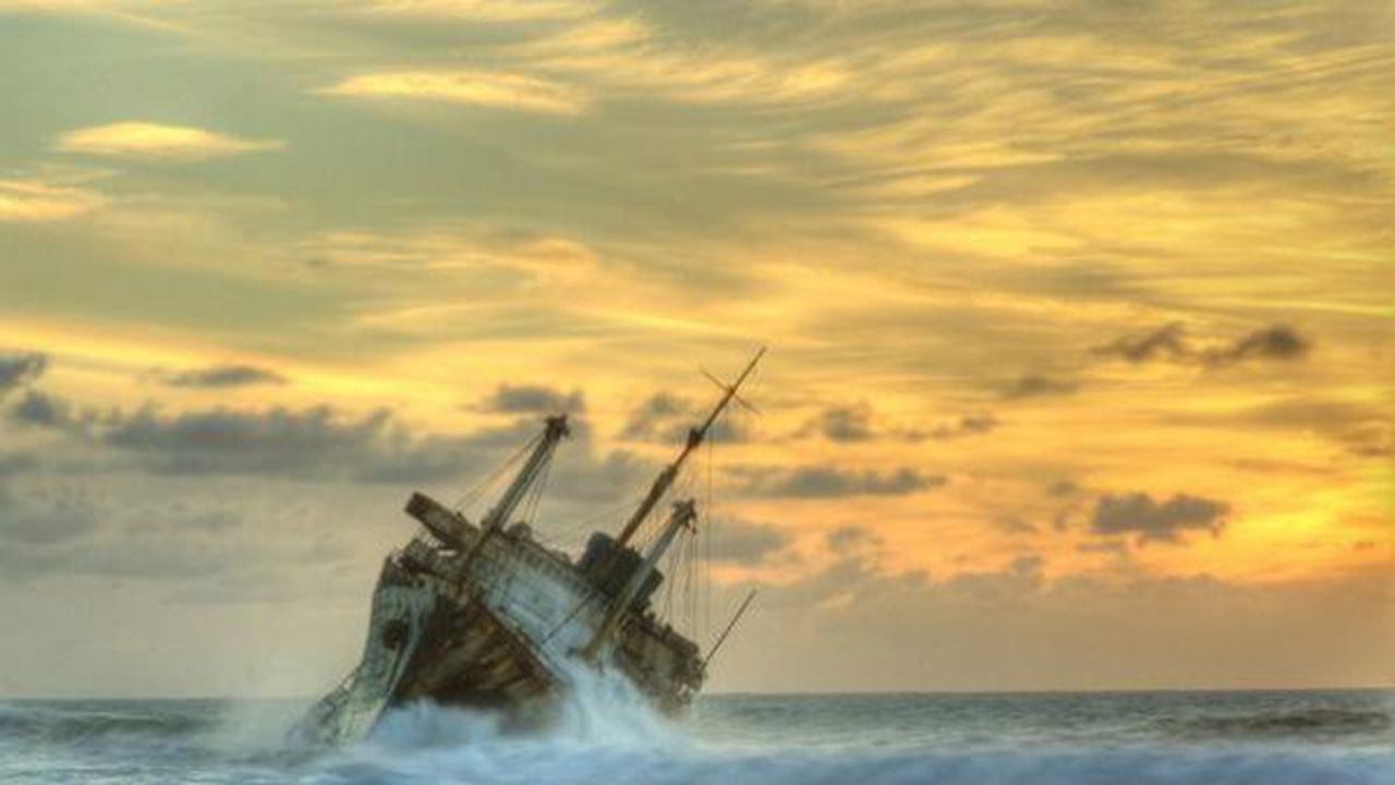 Призракът на потънал кораб изплува при Русе