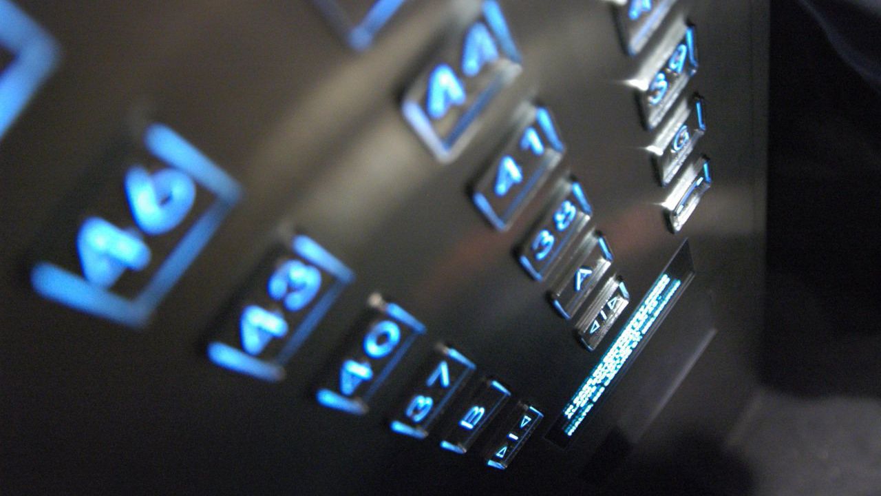 Асансьор разкъса млада майка на части