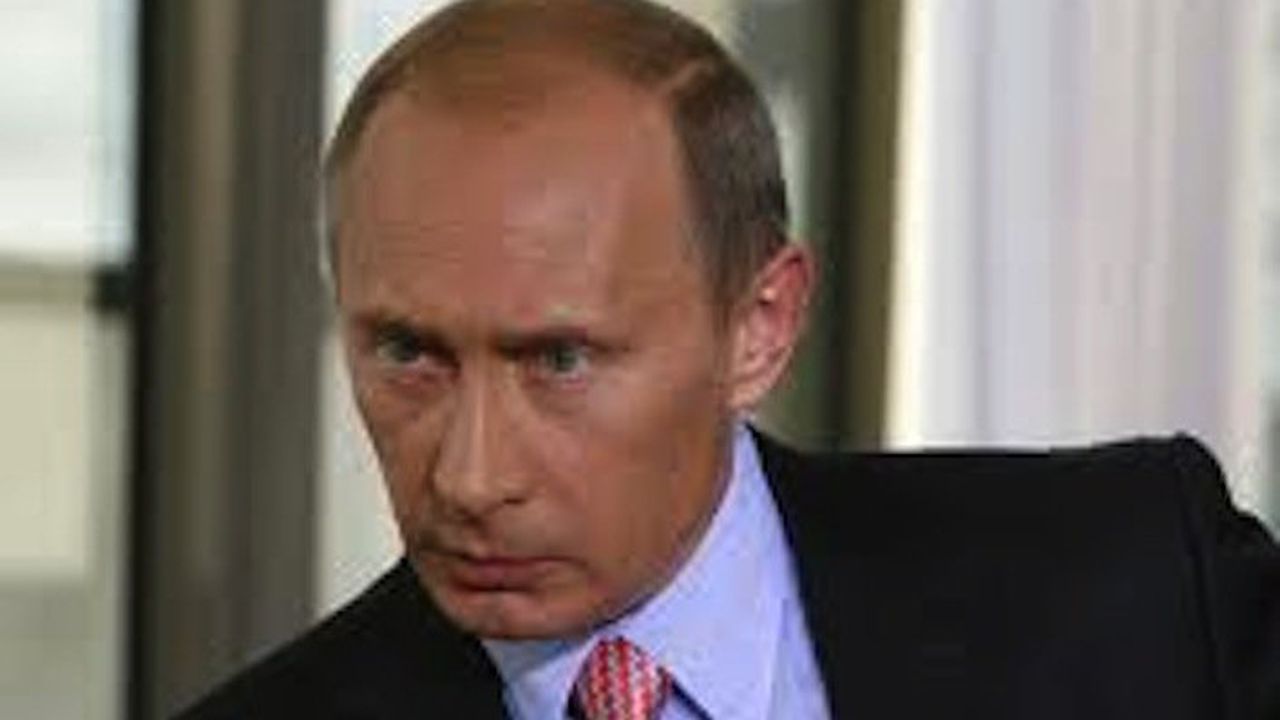 Путин бори зомбита с помощта на пиянде от САЩ