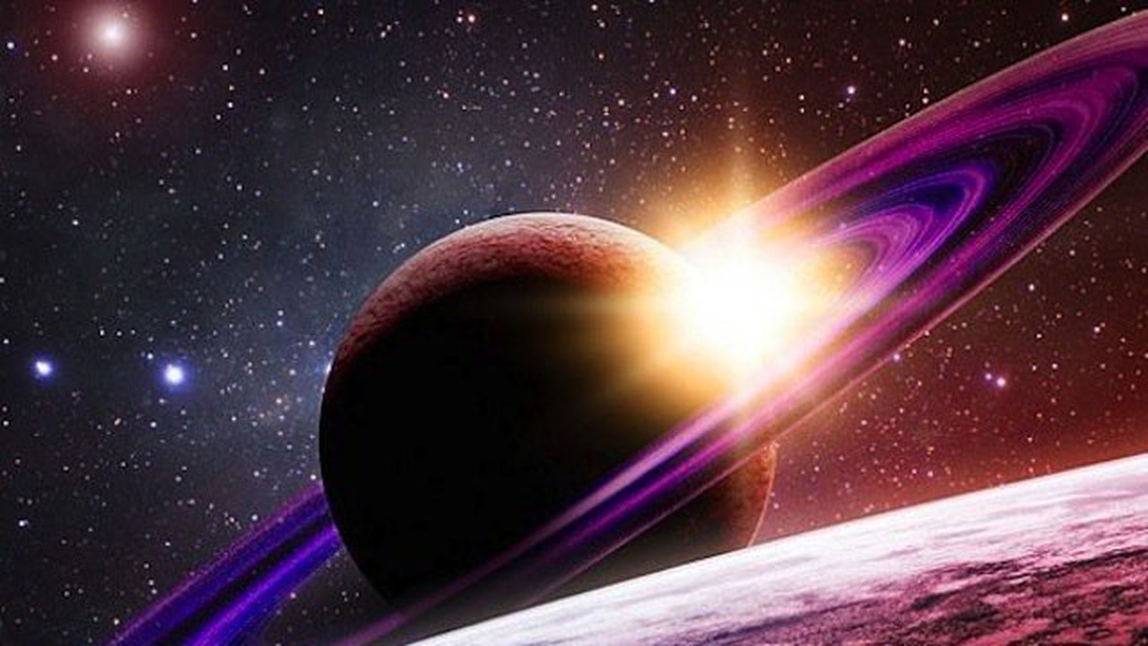 Специалисти на НАСА "помирисаха" атмосферата на Титан