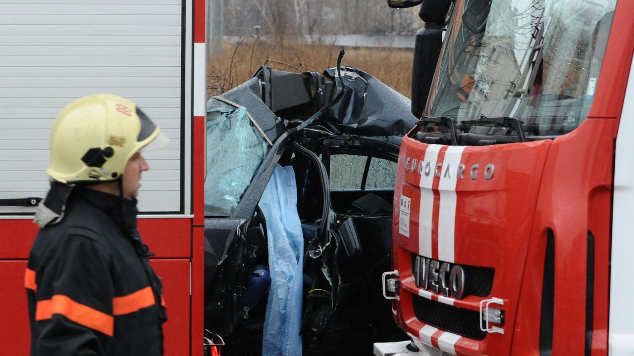 Нови 274 пожарни автомобила ще помагат на огнеборците