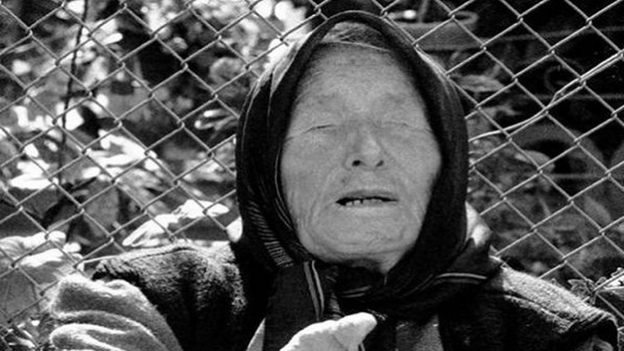 Чудо на Бъдни вечер: Сияние с лика на Ванга се извисило над гроба й!