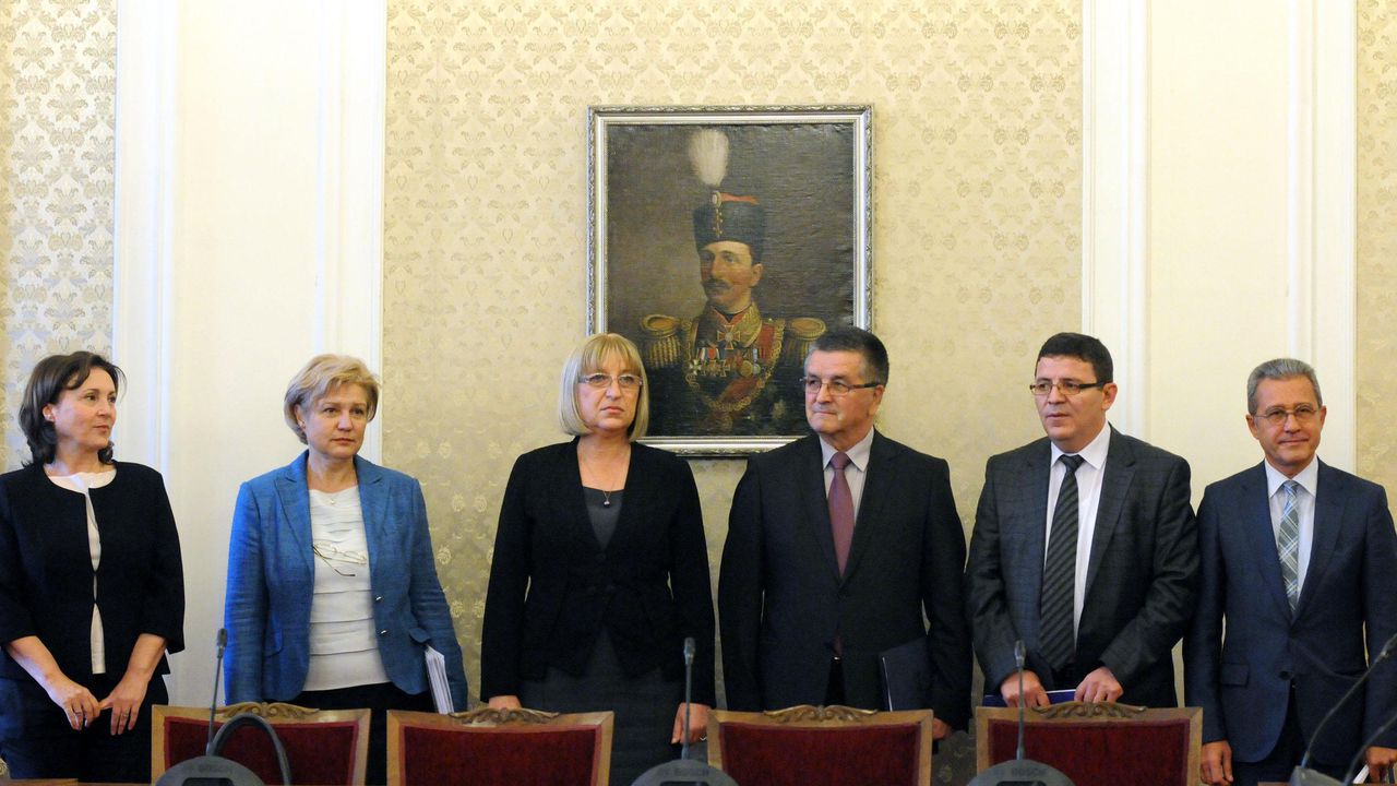 ГЕРБ и ДПС започнаха консултации (снимки)