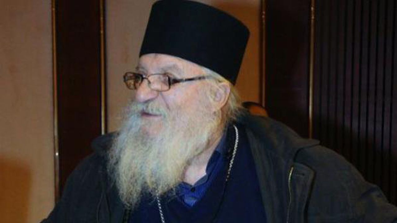 Децата от Нови хан: Обичаме отец Иван, а не Дядо Коледа