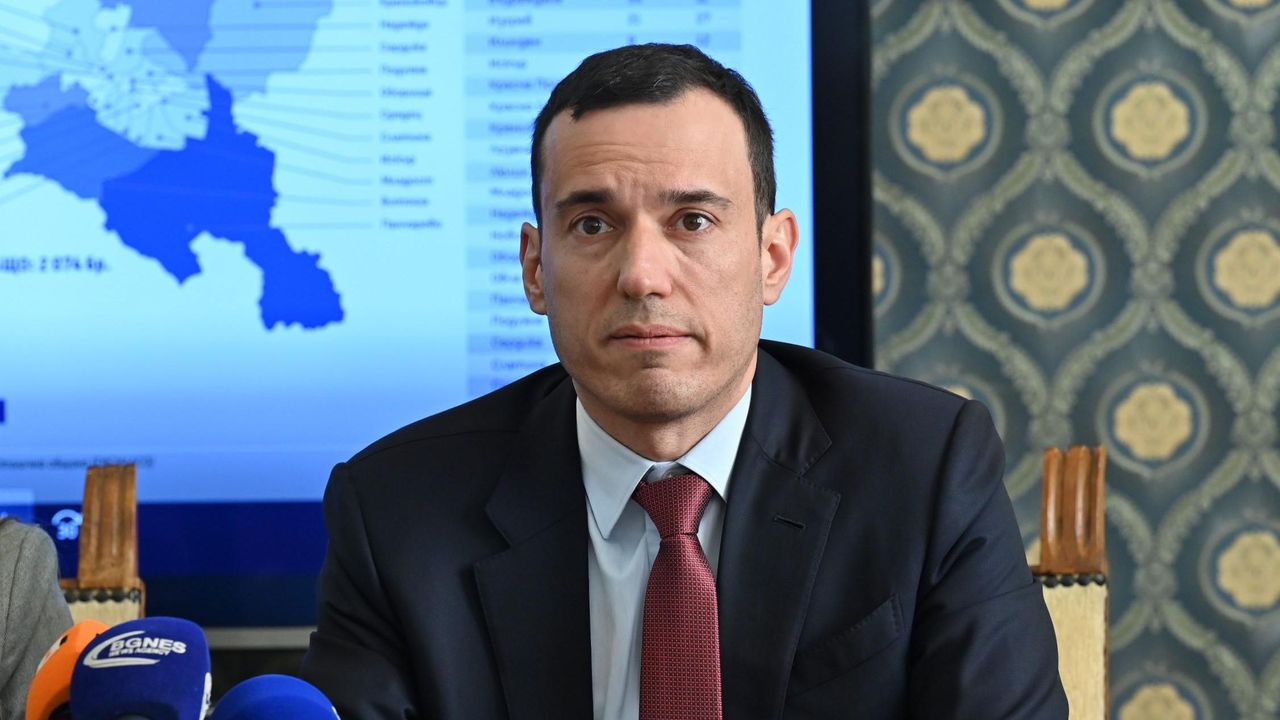 Васил Терзиев подкрепя идеята да има „червена зона” за паркиране в София