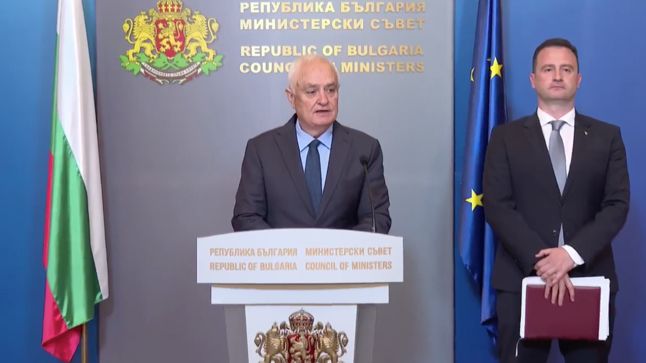 Не съществува пряка военна заплаха за страната ни след ударите