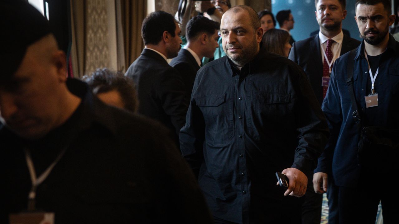 Украинска делегация пристигна в Анкара за двустранна среща с представители