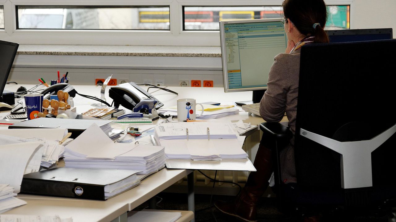 Около три четвърти от германските служители биха предпочели да работят