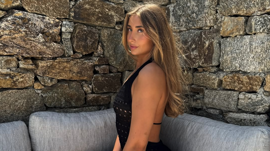 Лили Филипс разкри, че иска да скочи от самолет и