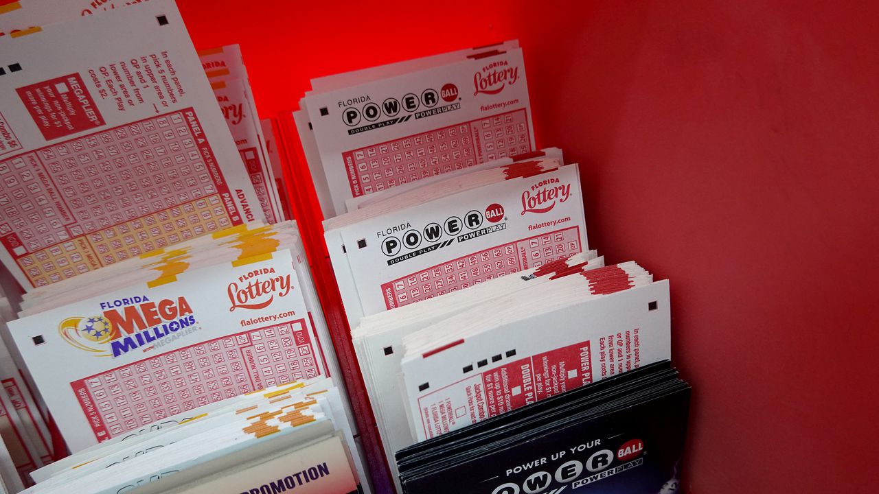 Жена спечели 150 хиляди от лотарията, ChatGPT посочил числата