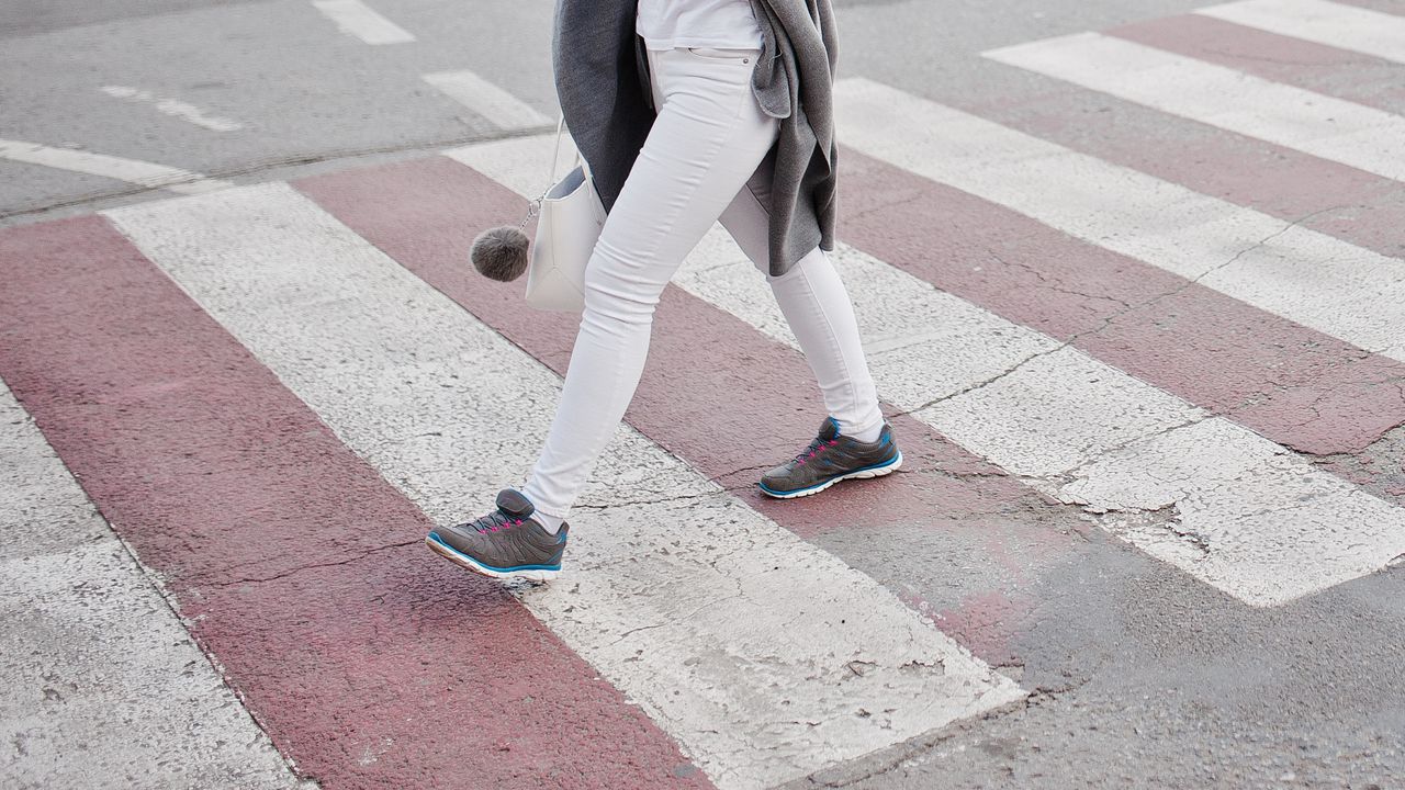 Кола блъсна две жени на пешеходна пътека в Гоце Делчев