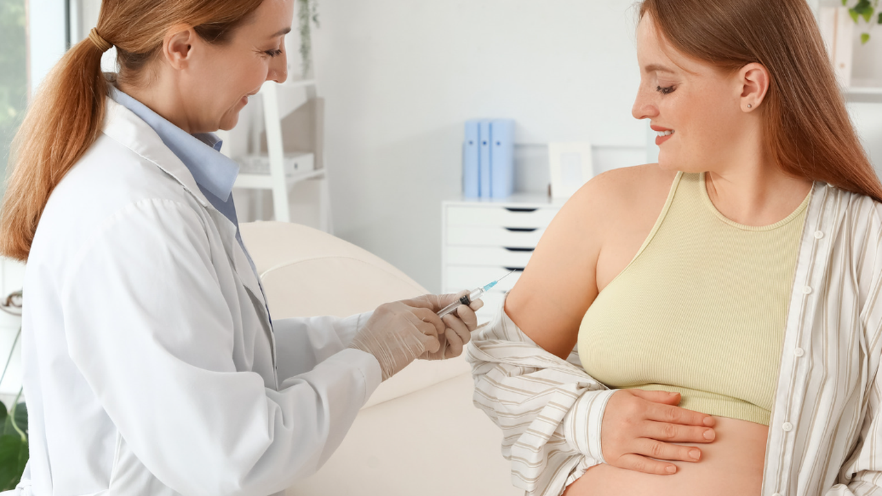 Осигурени са ваксини срещу коклюш за целева имунизация на бременни жени