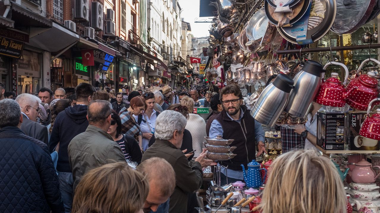 По официални данни между януари и август Истанбул е приел