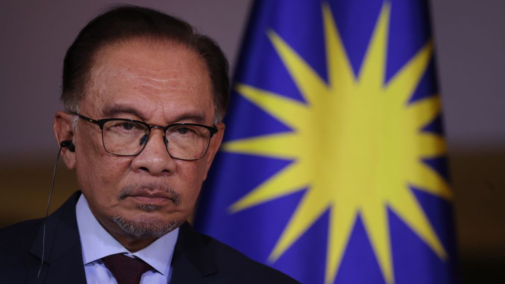 Що се отнася до наказанието с пръчки, моето лично мнение,