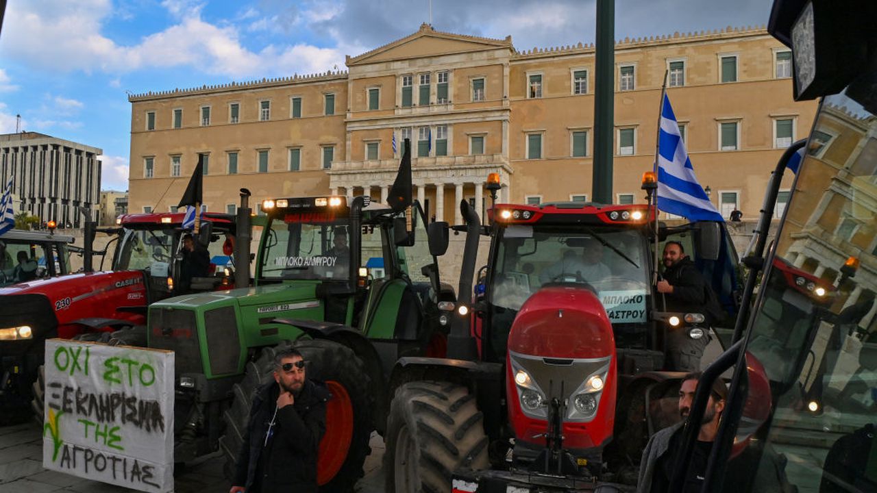 Той отбеляза, че сред анкетираните може да има и хора,