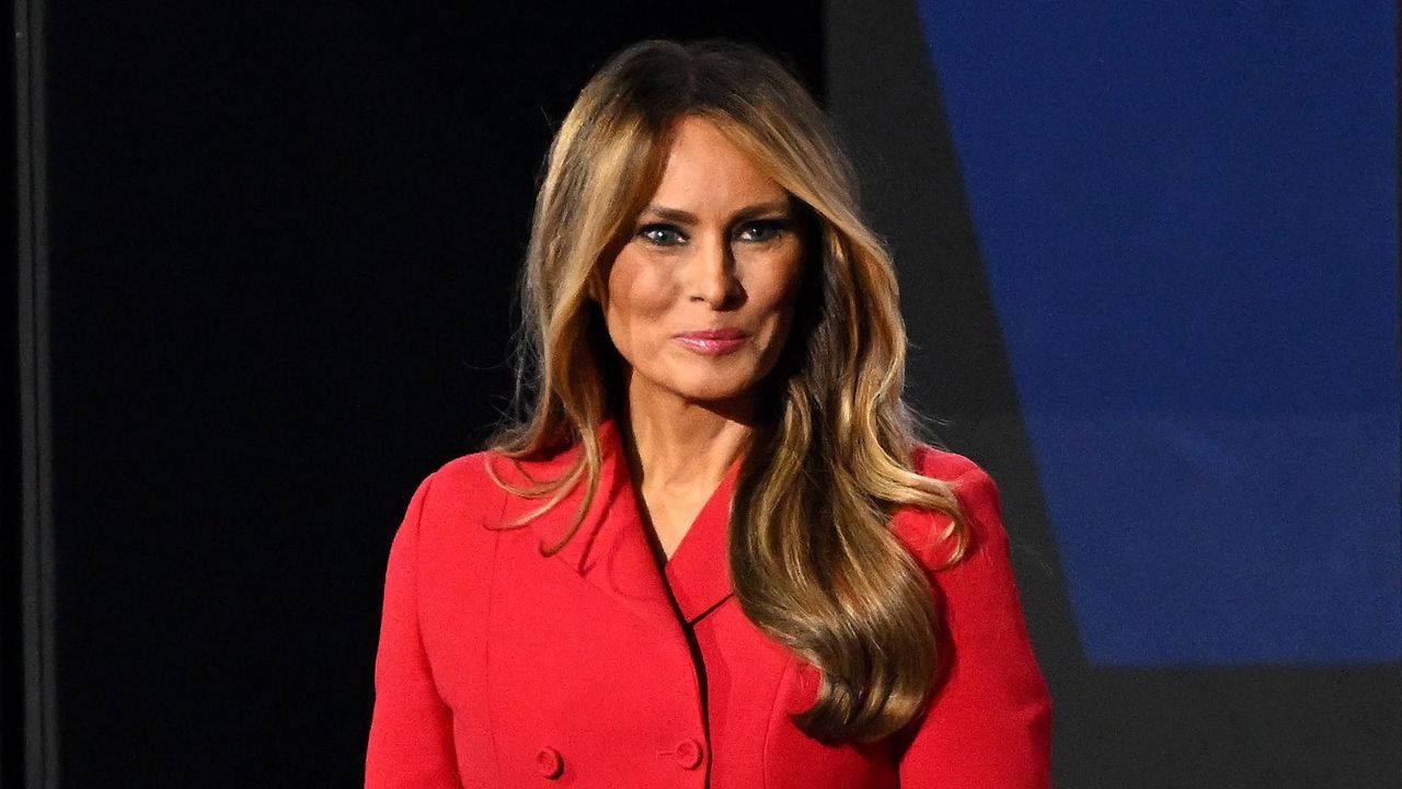 Кадрите я представят като съветник на президента, включително и момент,