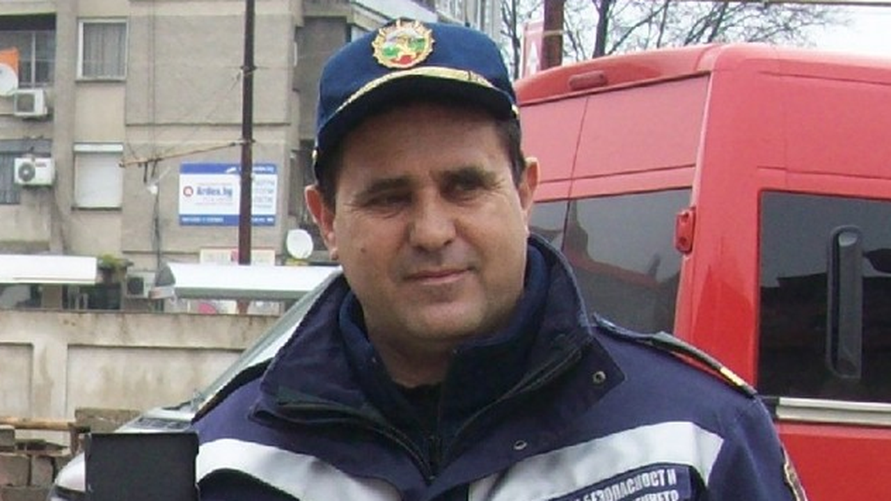 Бъчварова награди пожарникар, спасил четири човешки живота