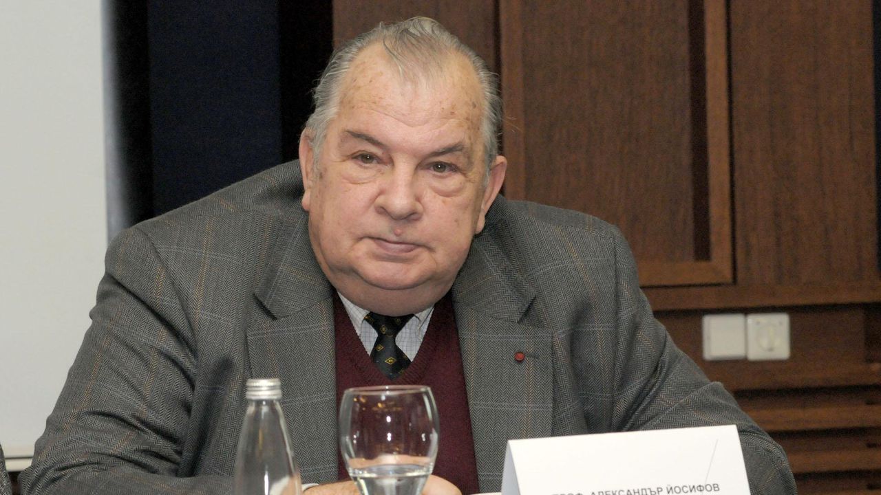 Почина композиторът Александър Йосифов