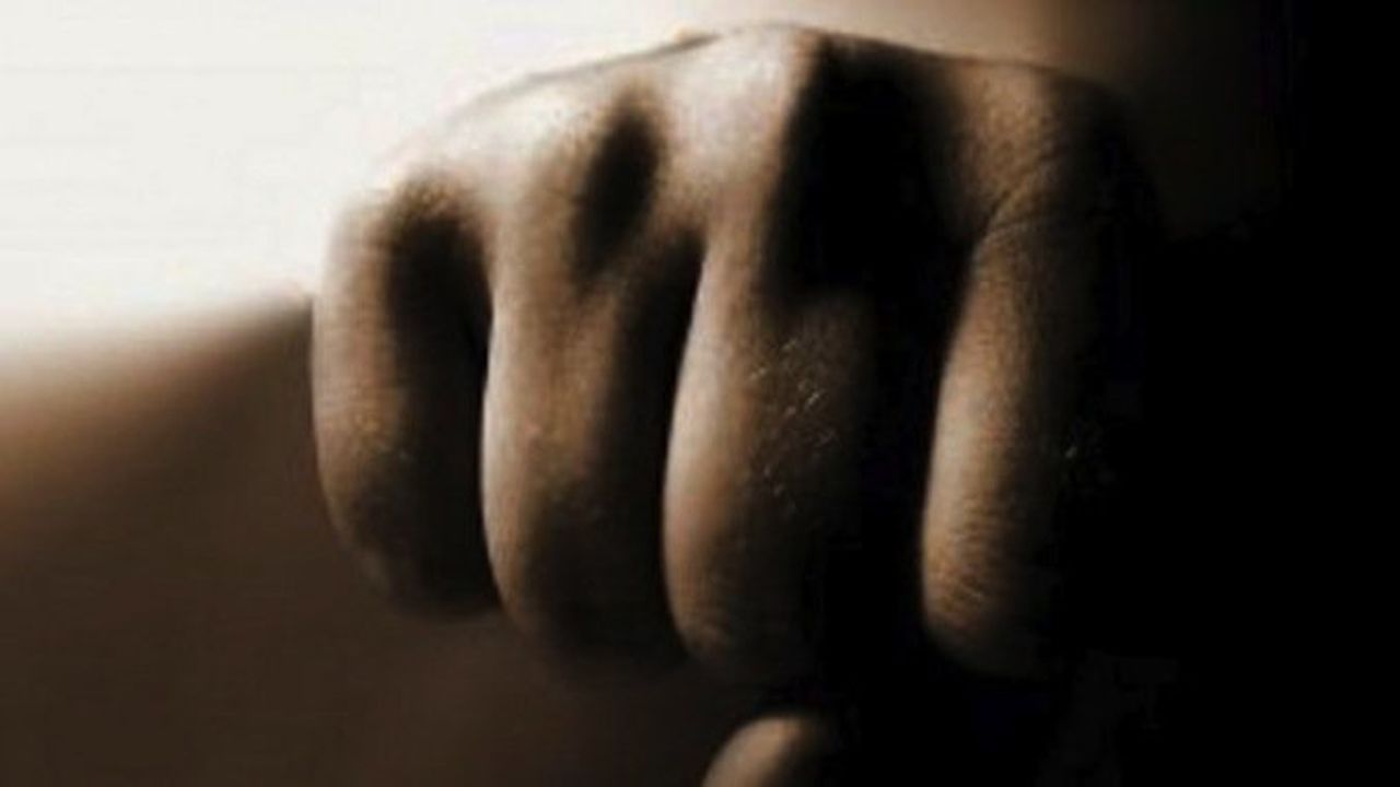 Мутри с джипове пребиха семейство