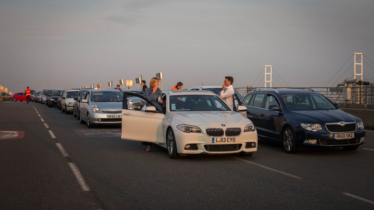 Задръстванията по пътищата във Франция достигнаха близо 1000 километра