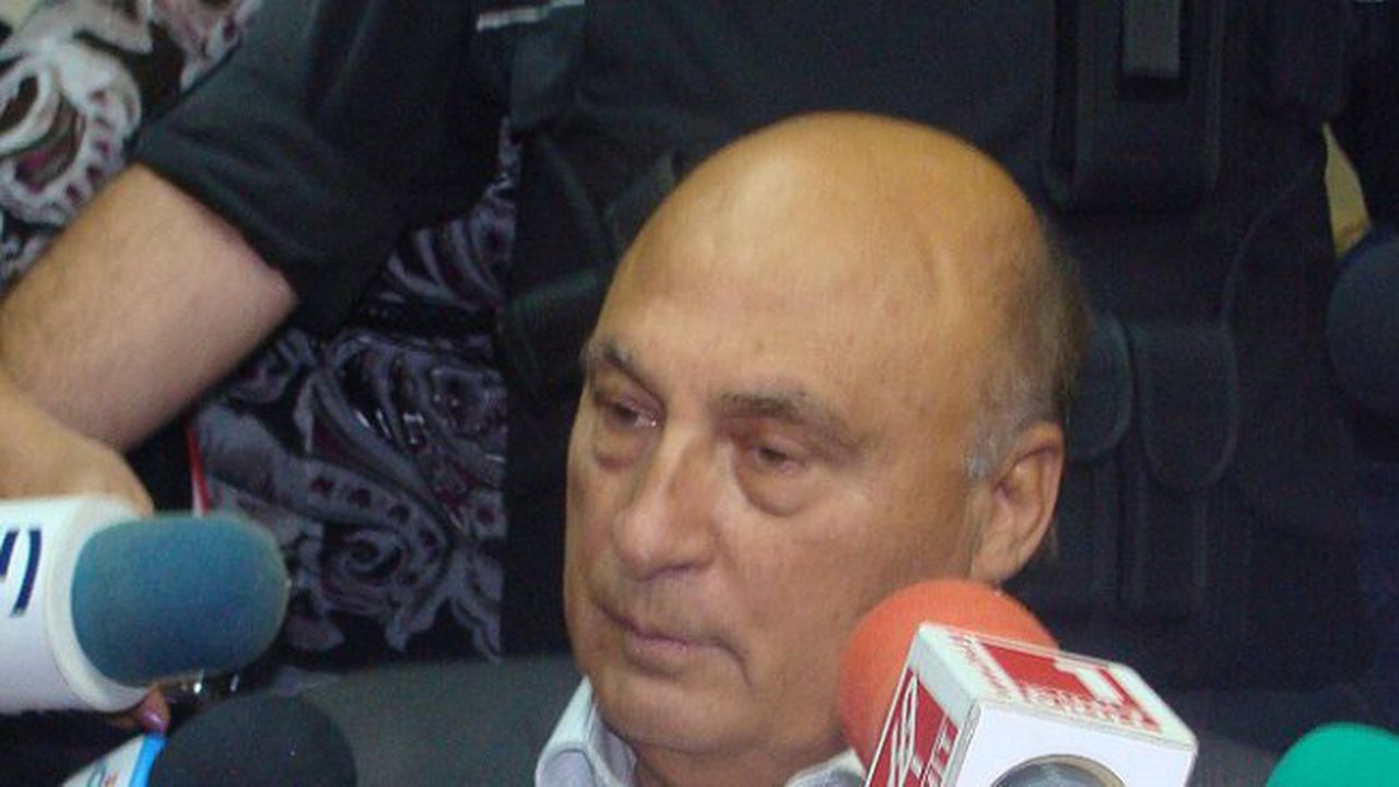 Отложиха делото срещу Цар Киро заради влошено здраве