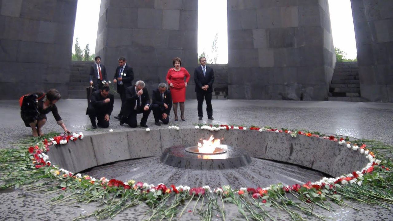 Баку се ядоса на наши депутати