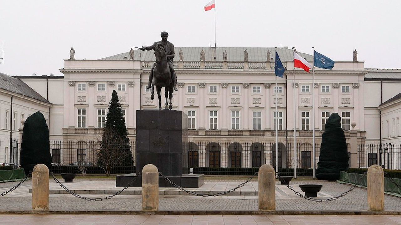 Полша разпусна Националния съвет за борба срещу расовата дискриминация
